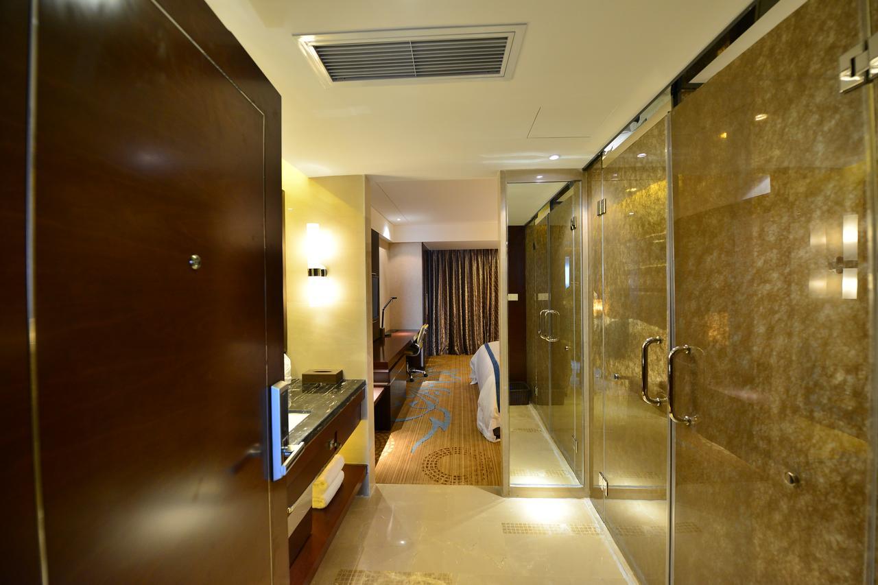 Chengdu Rising Butterfly Hotel Exterior foto